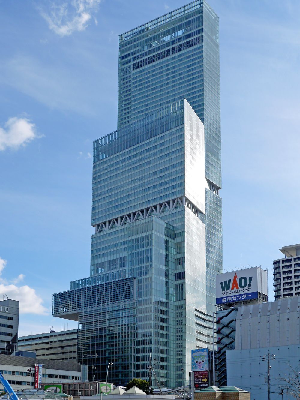 あべのハルカス超高層大樓外觀,頂端的 ハルカス300 展望台是大阪初日の出的主要場地