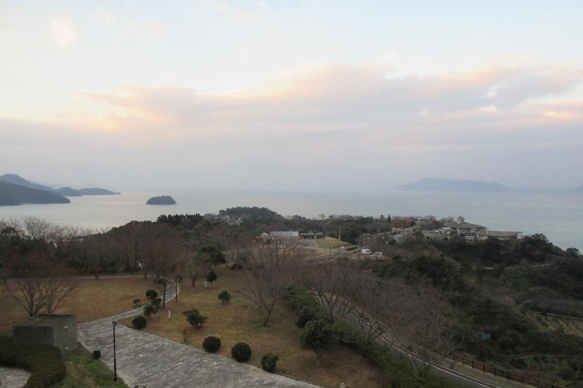蘆北町實景照(Opqr / CC BY-SA 4.0 / Wikimedia Commons)