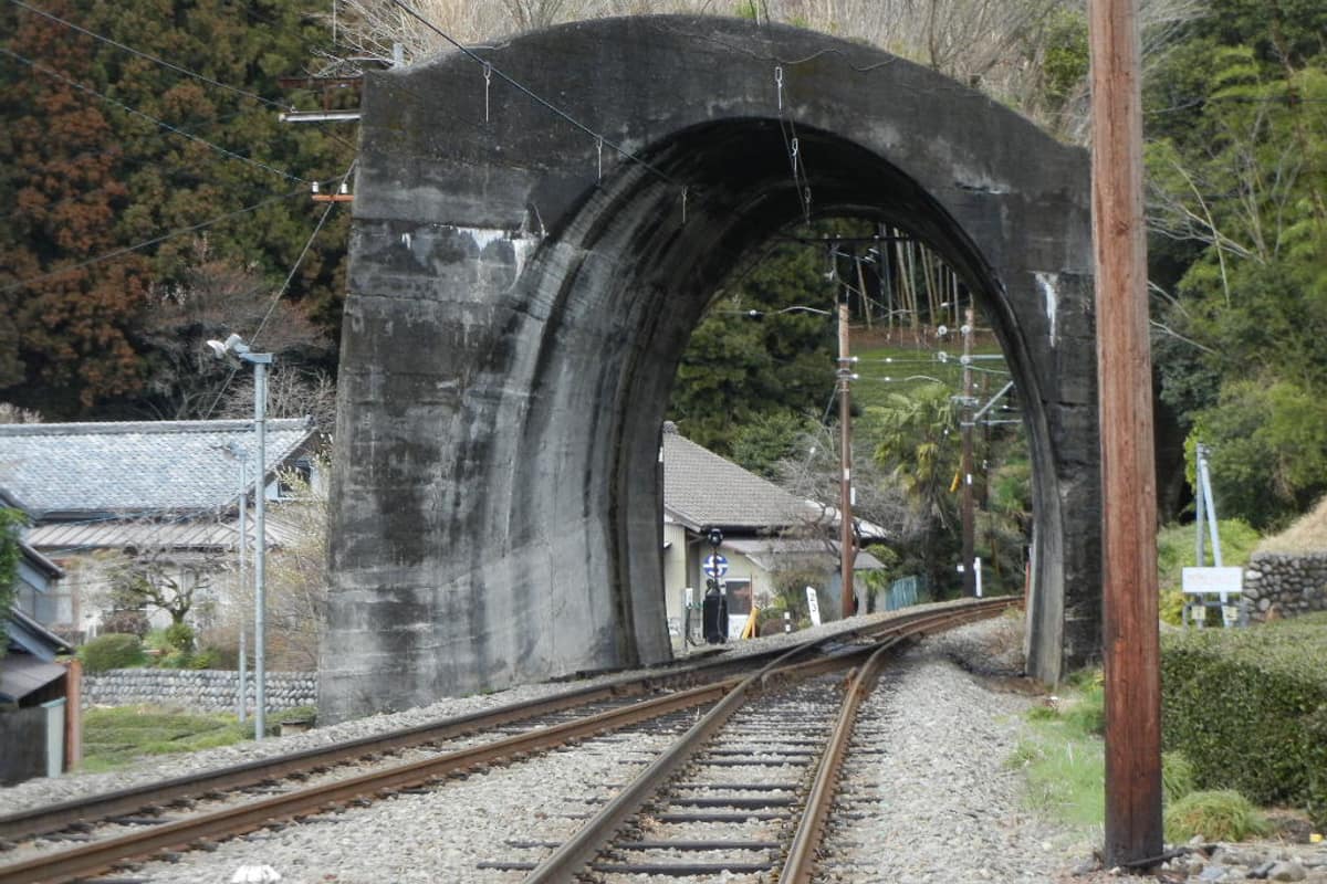 川根本町實景照（NY066 / CC BY-SA 3.0 / Wikimedia Commons）