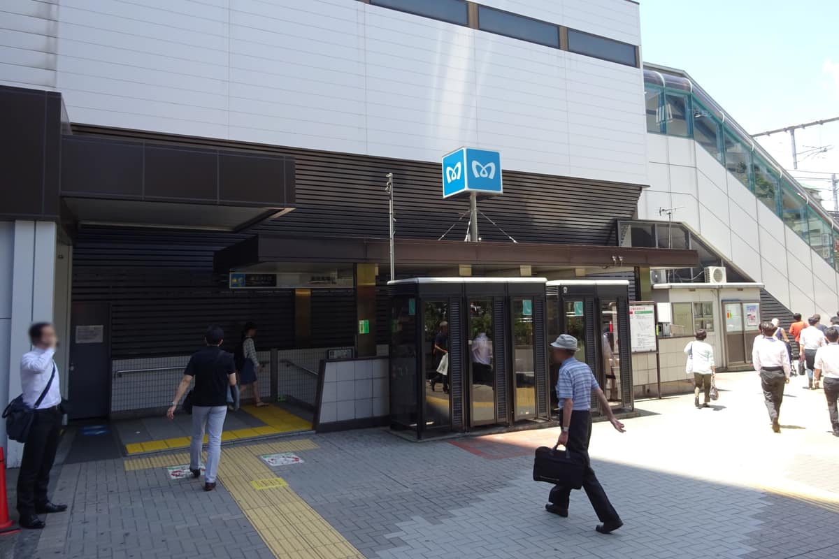 新宿區高田馬場實景照（Nyao148 / CC BY-SA 3.0 / Wikimedia Commons）