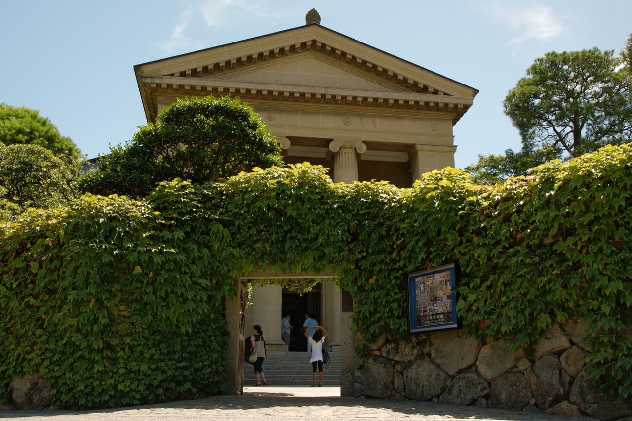 The neoclassical facade of the Ohara Museum of Art in Kurashiki