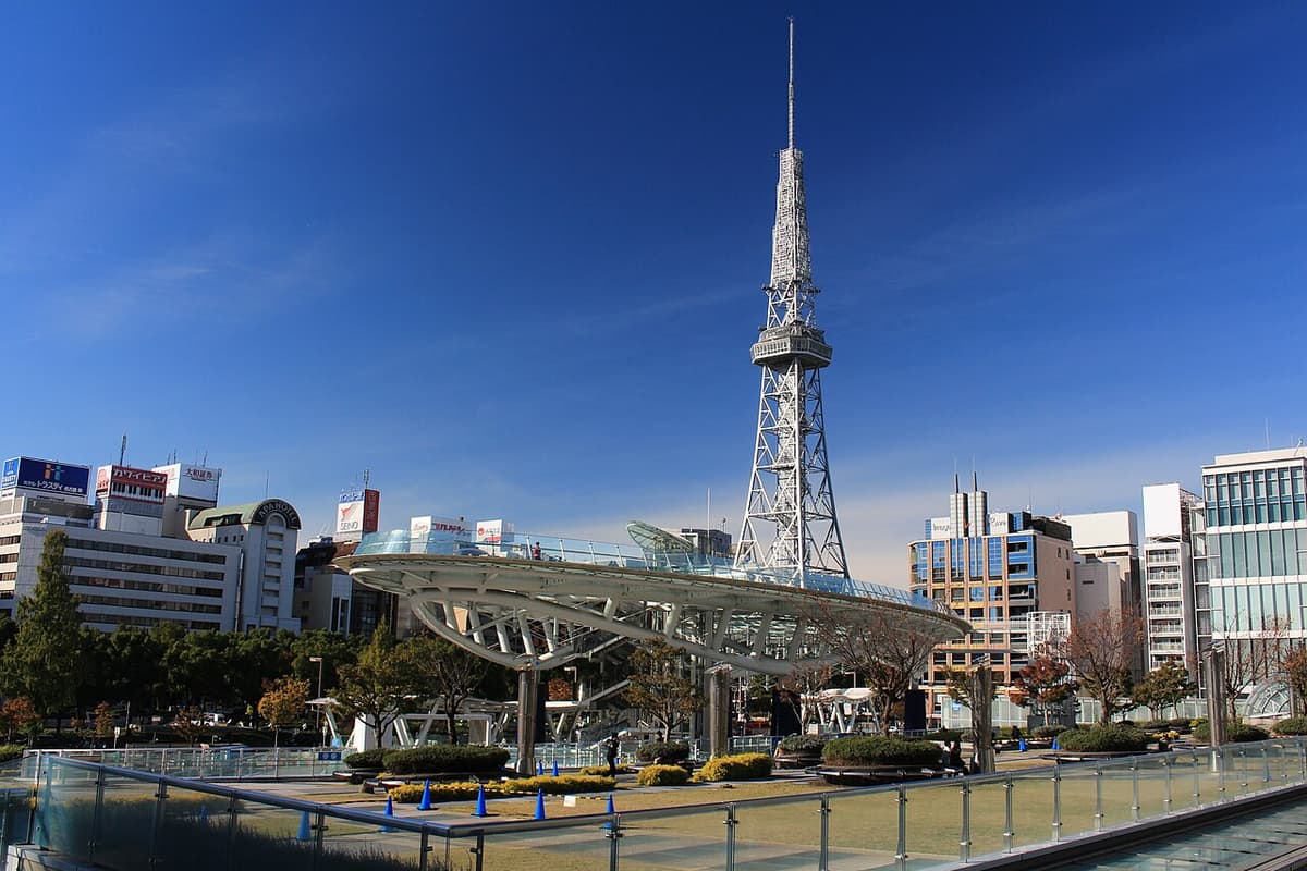 名古屋市區地標建築,夜晚燈光下的城市景觀