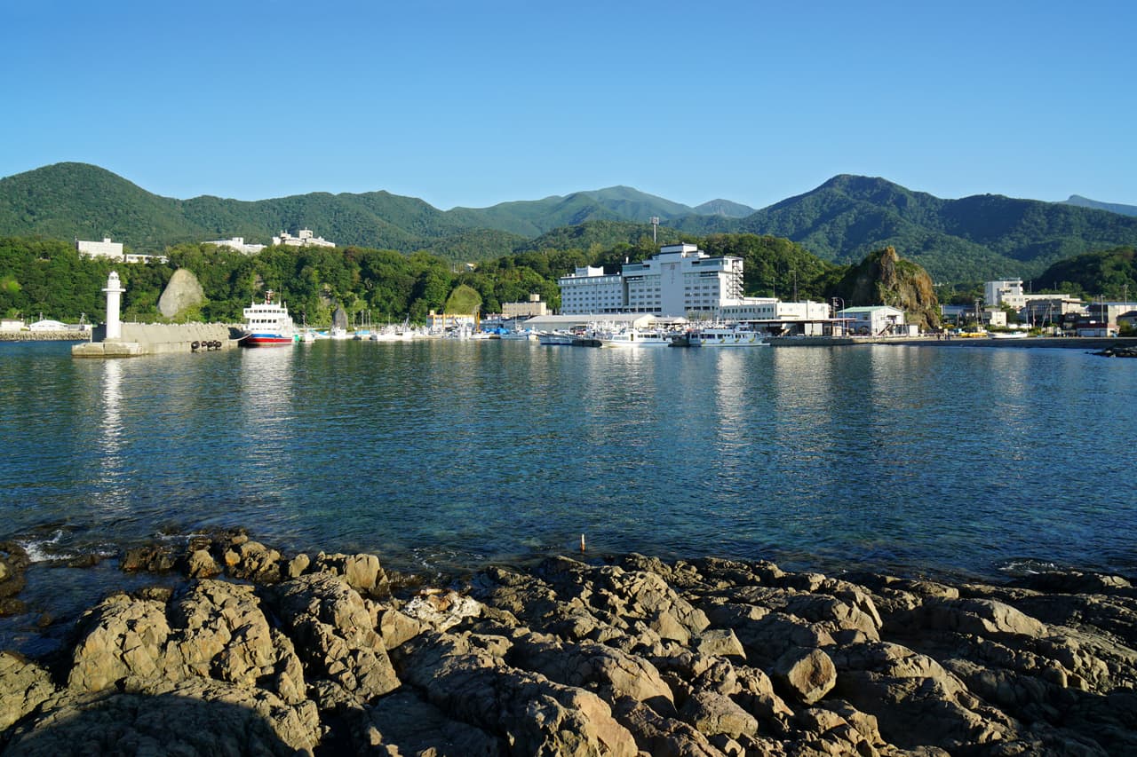 北海道東北岸港口的觀光船