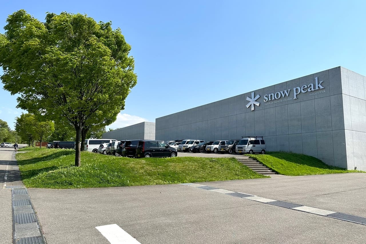 Snow Peak 新潟三條總部 Headquarters 的建築與綠地